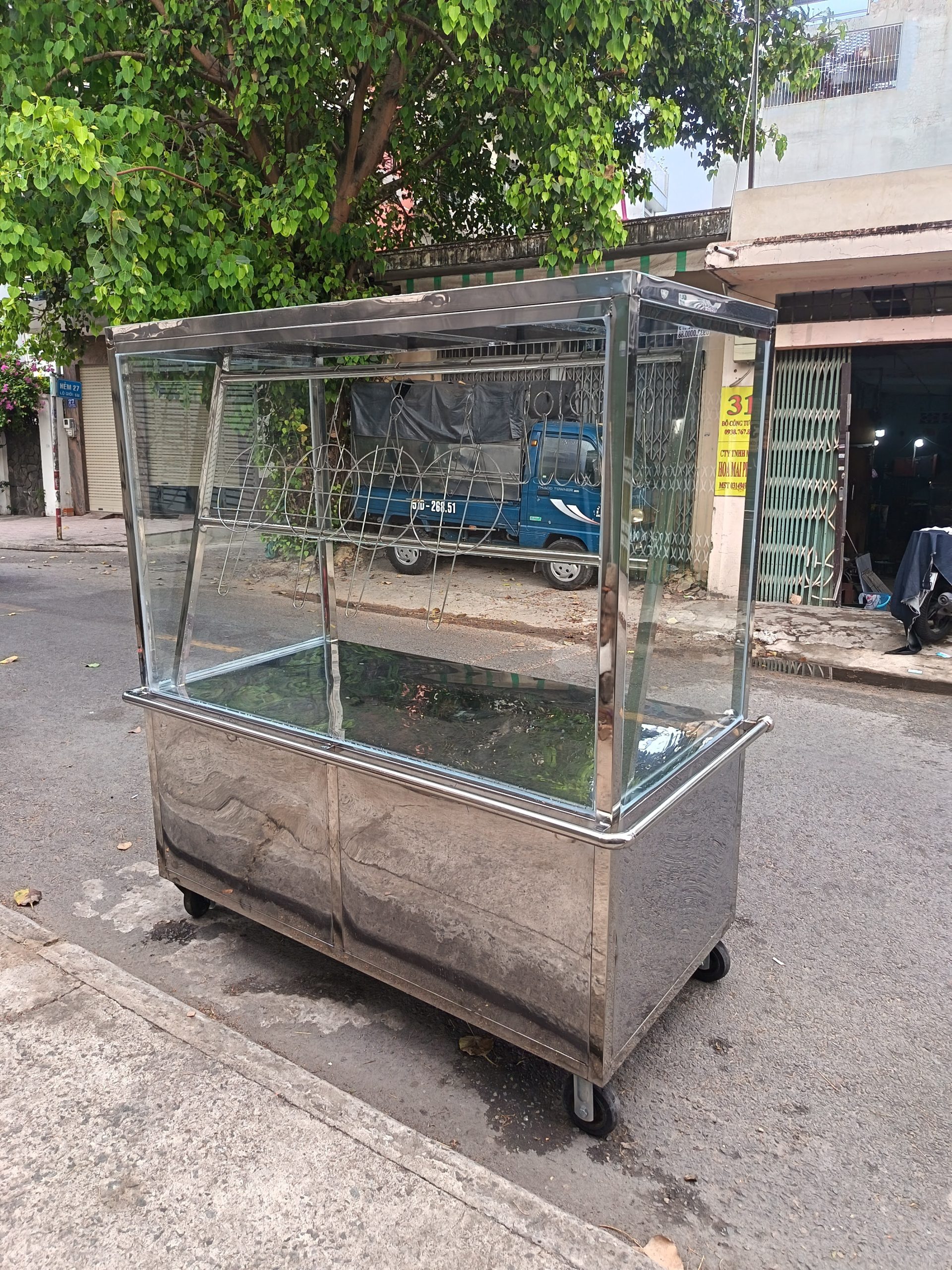 Tủ inox trưng bày vịt quay